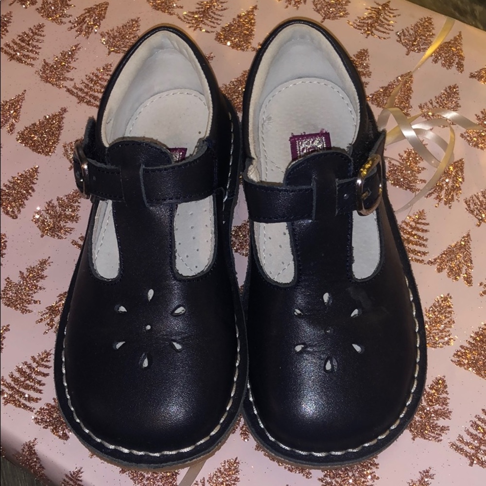 L’Amour Navy Mary Janes